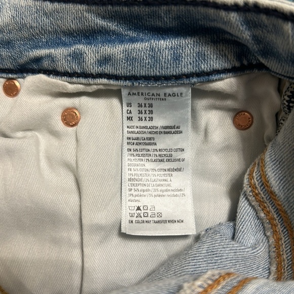 NWT AE Airflex + Slim Straight Light Wash Jeans 36/30 - Picture 6 of 7